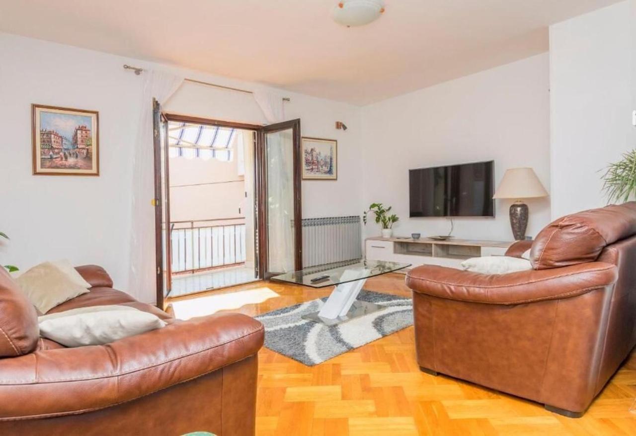Apartments Sime روغوزنيكا المظهر الخارجي الصورة