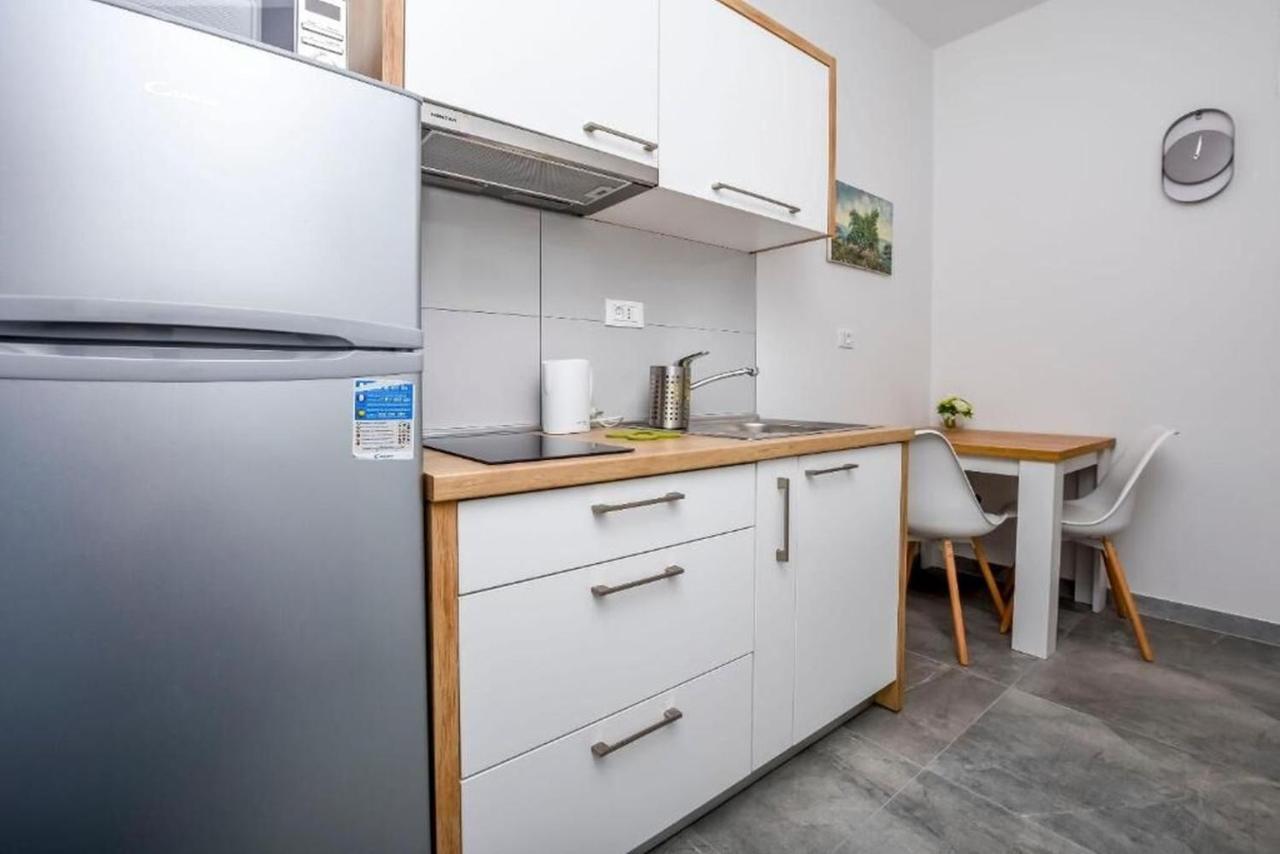 Apartments Sime روغوزنيكا المظهر الخارجي الصورة