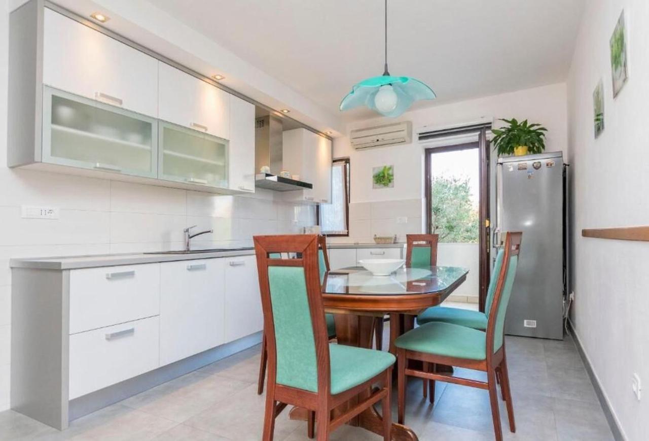 Apartments Sime روغوزنيكا المظهر الخارجي الصورة